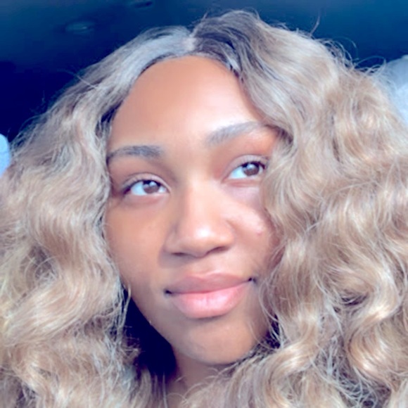 Meet your Posher, Kyky - Picture 1 of 1